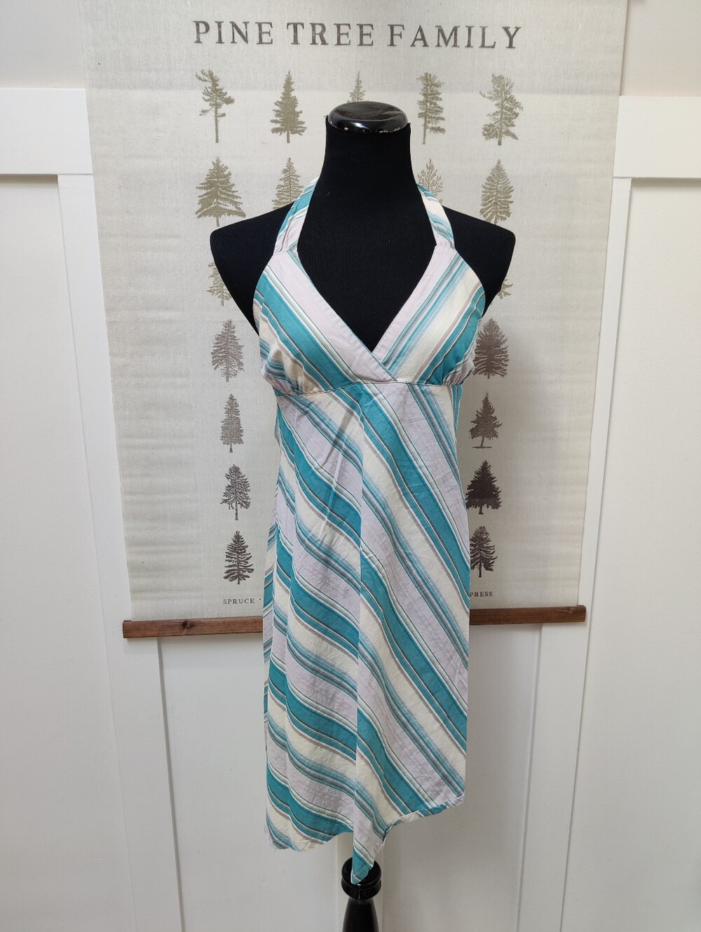 โMEC Striped Halter Dress Mountain Equipment Co-op Teal Cream Small